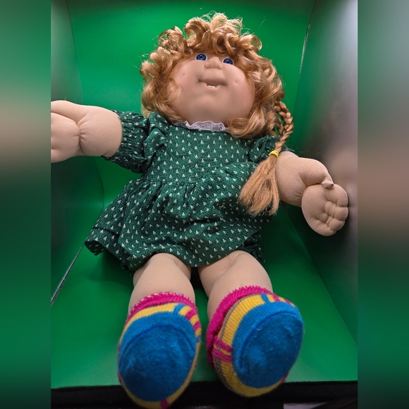 cabbage patch doll green dress Mattel's First Edition CPK 13" Doll Baby